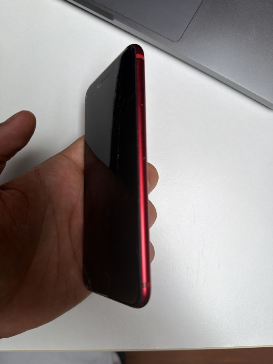 Apple Handys / Smartphones: Apple iPhone SE 128GB Red, Display Defective Condition – Defekt aus Ittigen von karim.2hami 4