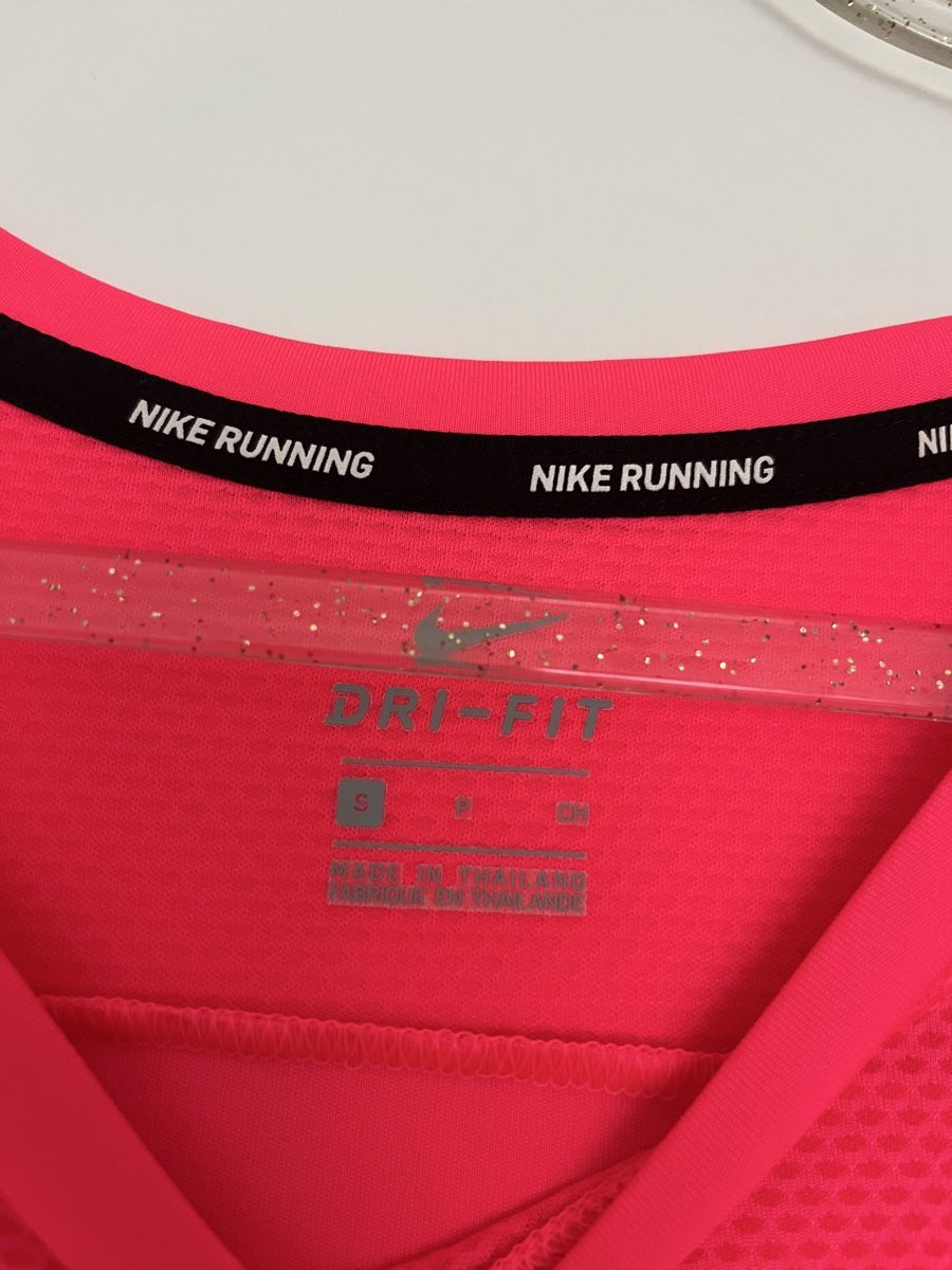 Nike T-shirt: Sportshirt Nike Pink Grösse S – Usato da Oberrieden venduto da sha_kzs8 1