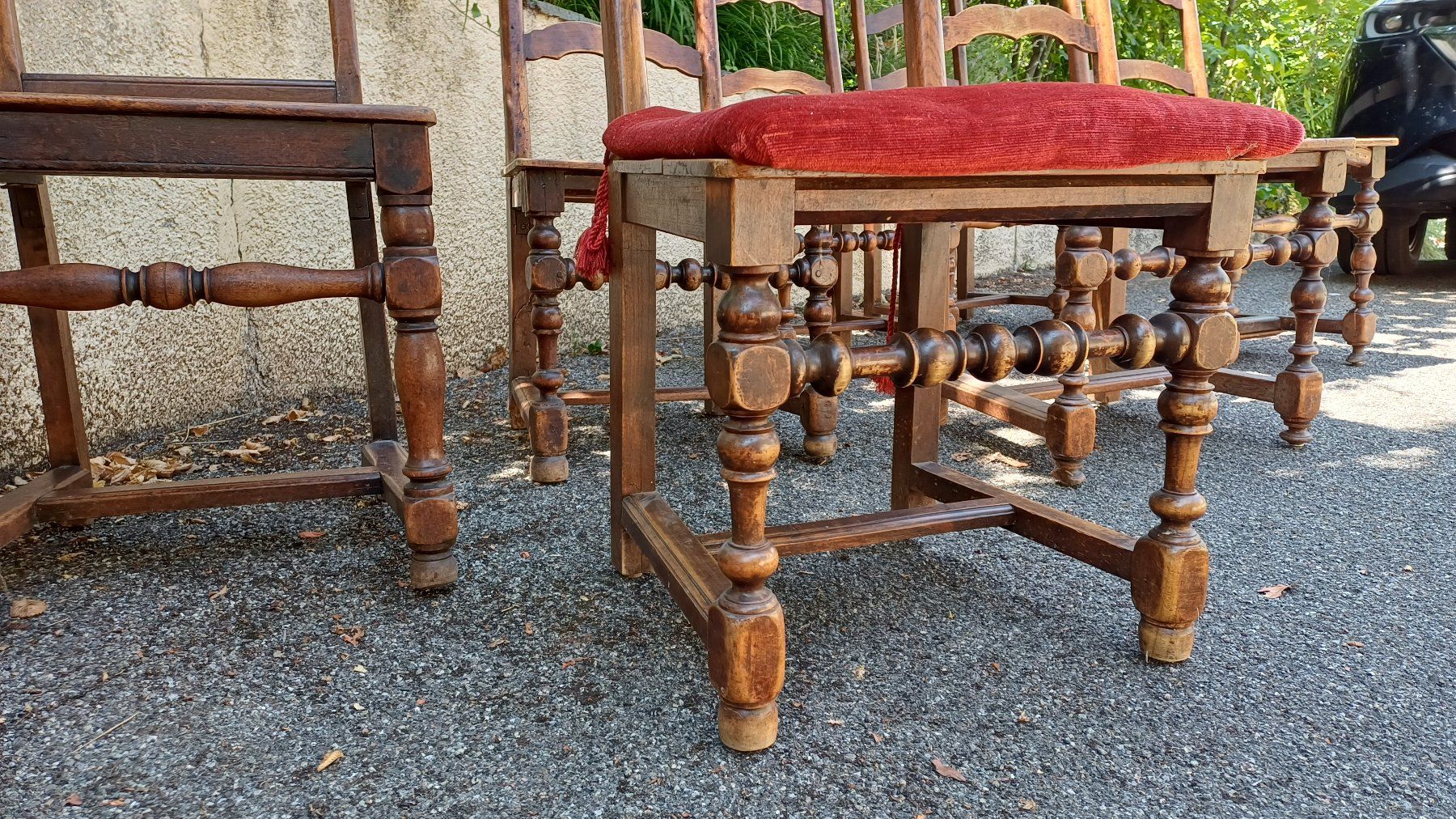 Sedie: Ensemble de 8 chaises anciennes en bois massif, usagé – Usato da geneve venduto da vinc_bob 3