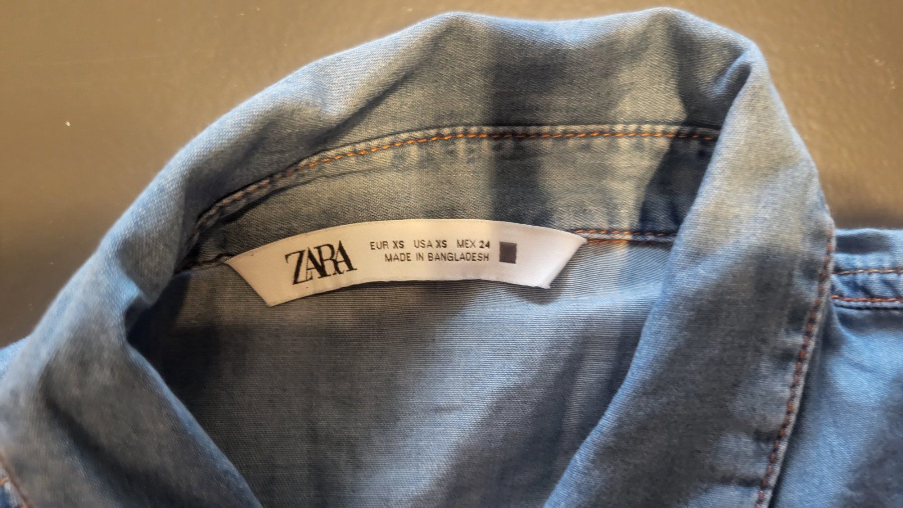 Zara Blusen, T-Shirts & Tops: Jeans Hemd Zara xs – Gebraucht aus Zürich von Sibetti 1