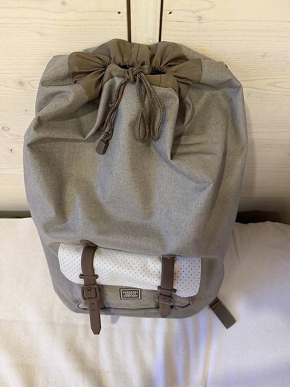 Herschel Sacs à dos: Rucksack Herschel – Neuf (Voir description) à St. Antönien par Schlomiflohmi 3