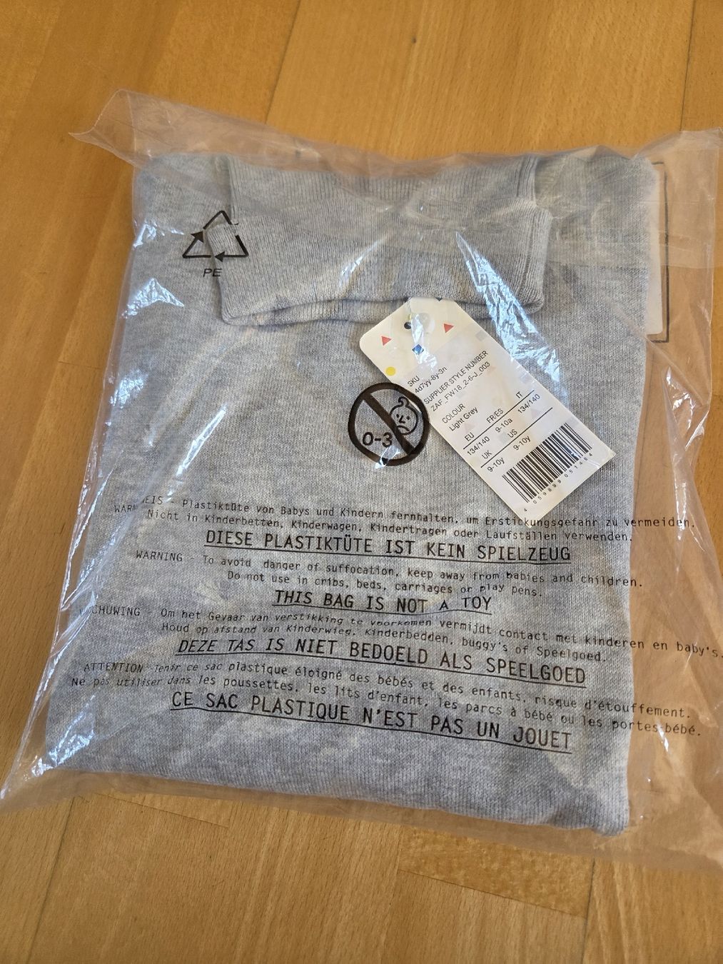 Maglioni & Felpe: Rollkragen Pulli NEU Grösse 134/ 140 – Nuovo e nell'imballaggio originale da St. Gallen venduto da Rotezorraa