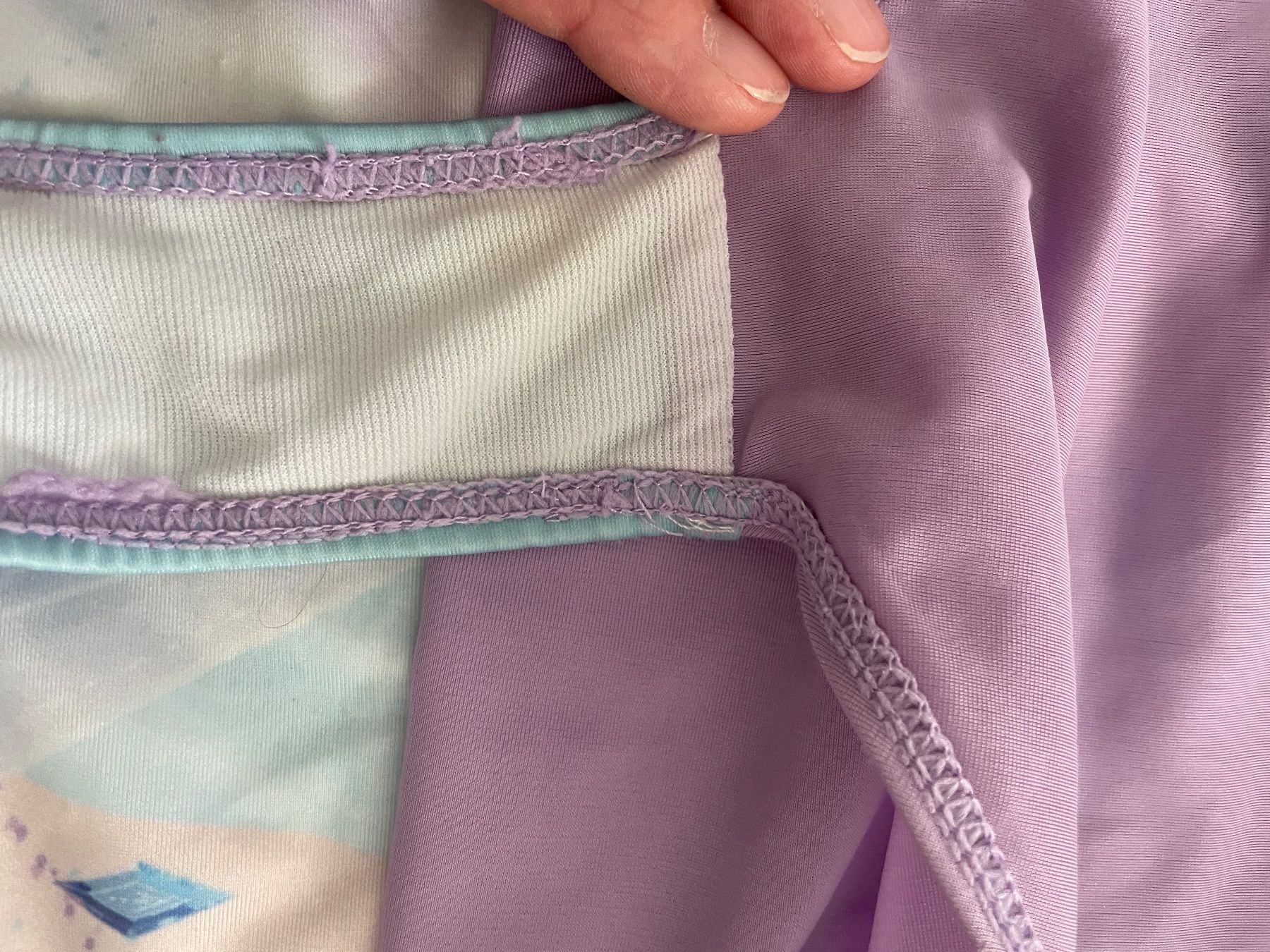 Badekleider & Bikinis: Badkleid Mädchen gr 122,FROZEN – Gebraucht aus Pfeffingen von Purzzeli 2