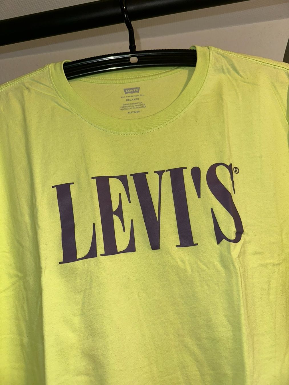 T-shirt: T-Shirt levi's grün – Usato da Oftringen venduto da tola19 1