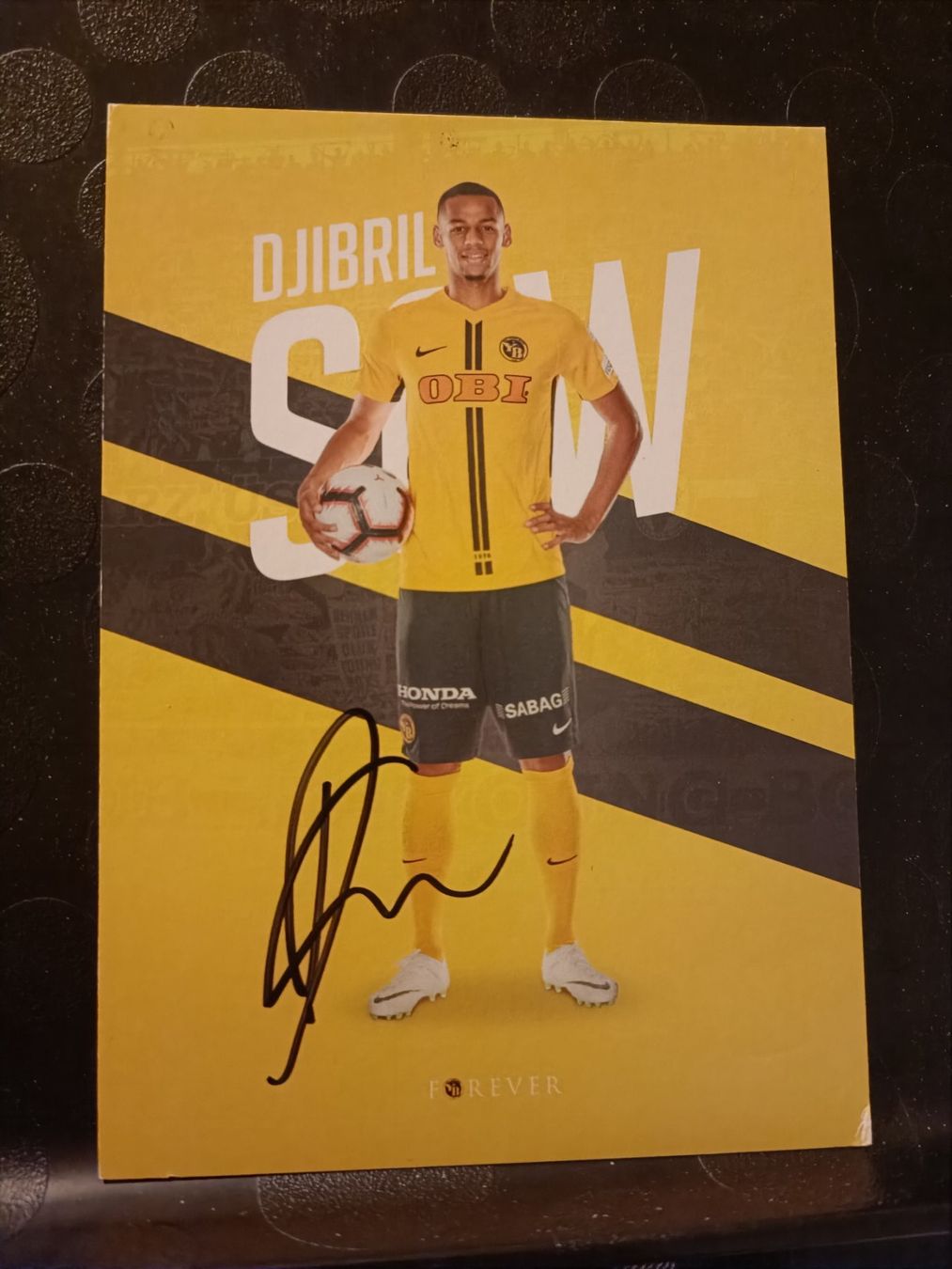 Autografi: Djibril Sow - handsignierte Autogrammkarte YB – Usato da Menziken venduto da Artographs