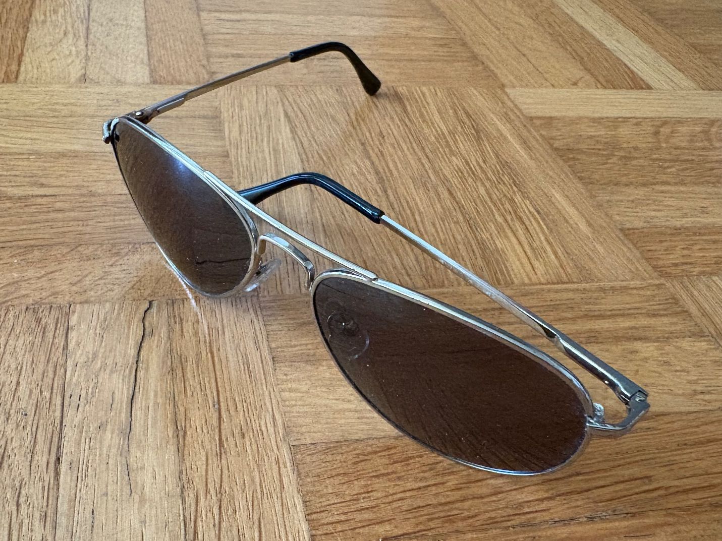 Occhiali & Lenti: Sonnenbrille repariert – Usato da Grenchen venduto da SweetiesCH 4