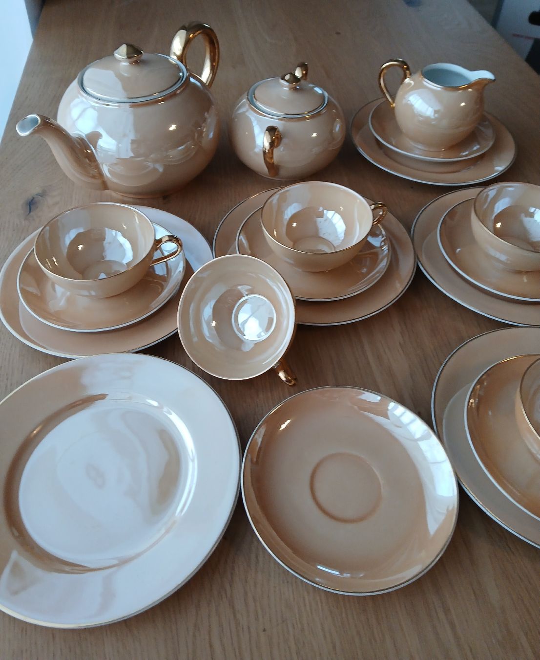 Set di piatti: Langenthal Teeservice mit Goldrand – Usato da Frasnacht venduto da ale_g288 2