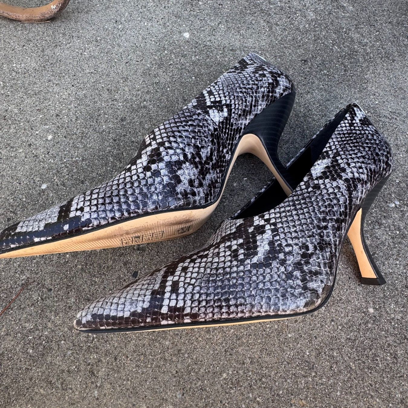 Michael Kors Scarpe da donna: Michael Kors black high heels – Usato da St. Gallen venduto da sourced_limited 5