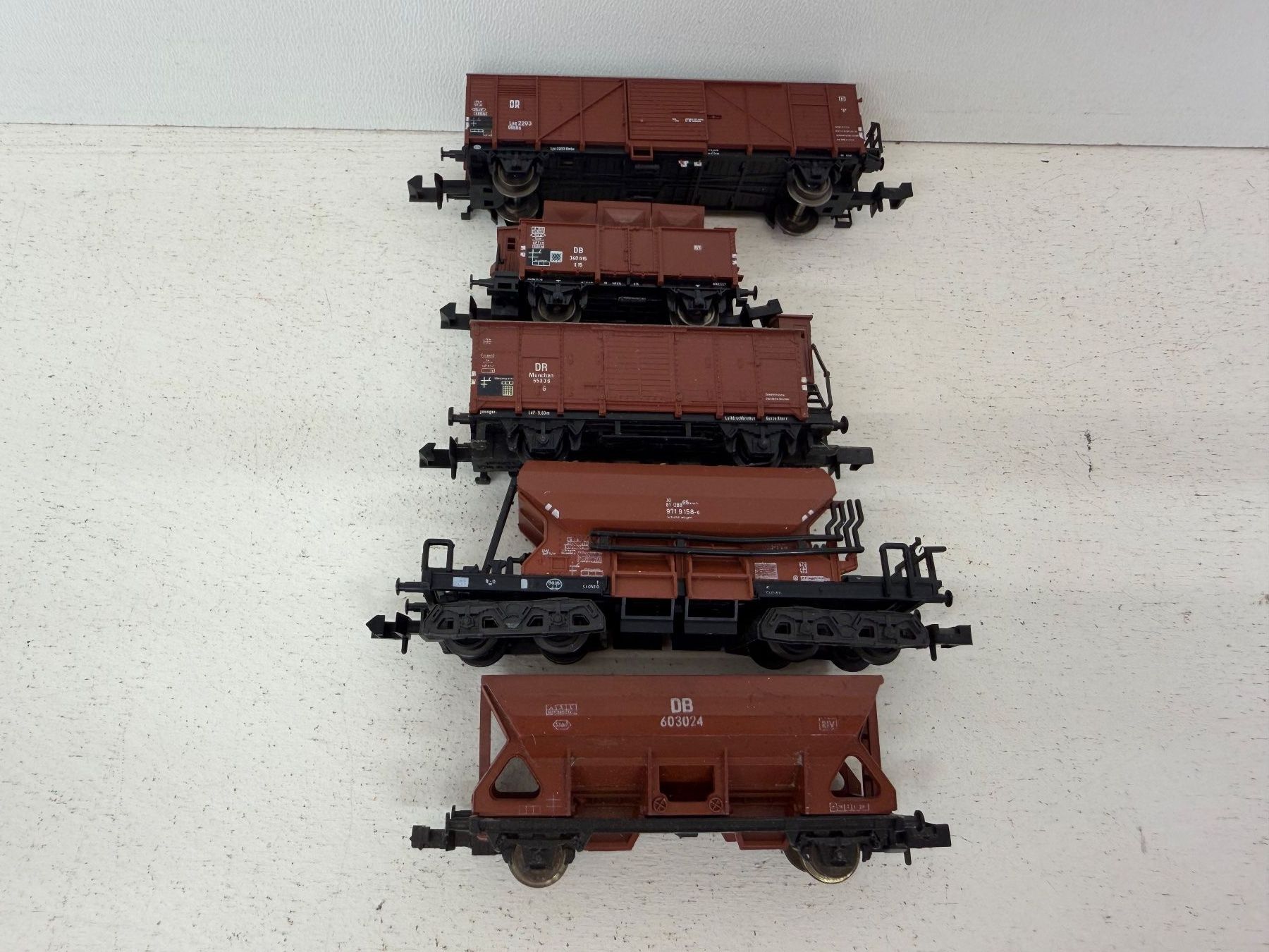 Trix Modelleisenbahnen: Trix  13623, 13667 Güterwagen – Gebraucht aus Büsserach von ModellbahnDepot 2