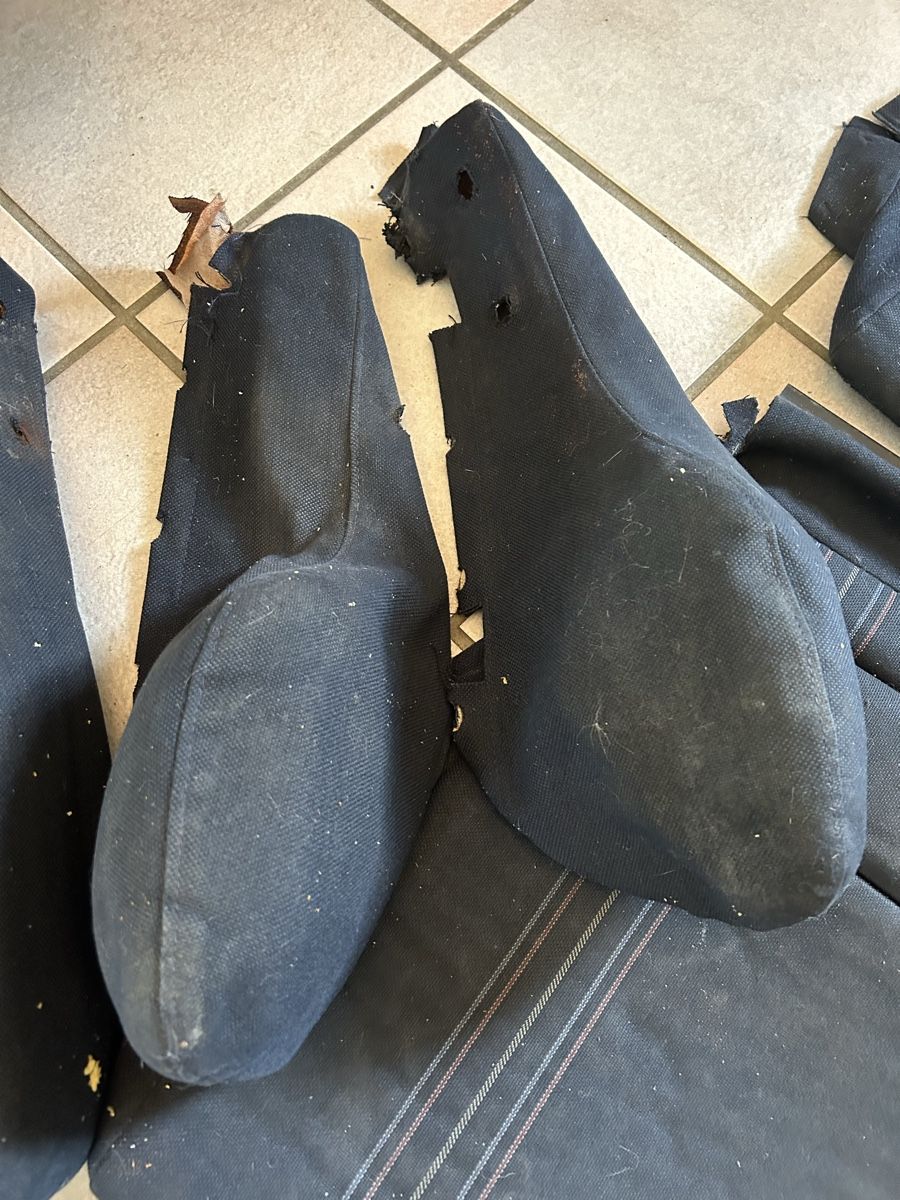 Recaro Tutti pezzi di ricambio auto: Golf2 Recaro Stoff  – Usato da Gampelen venduto da ste_r6hj 5