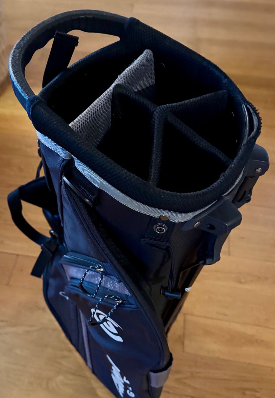 Taschen: Cleveland Golf Stand Bag – Defekt aus Zollikon von Zollikon 3