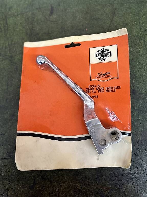 Harley-Davidson Tutti i ricambio per moto: Bremshebel Harley Davidson – Nuovo e nell'imballaggio originale da Dättlikon venduto da Becd