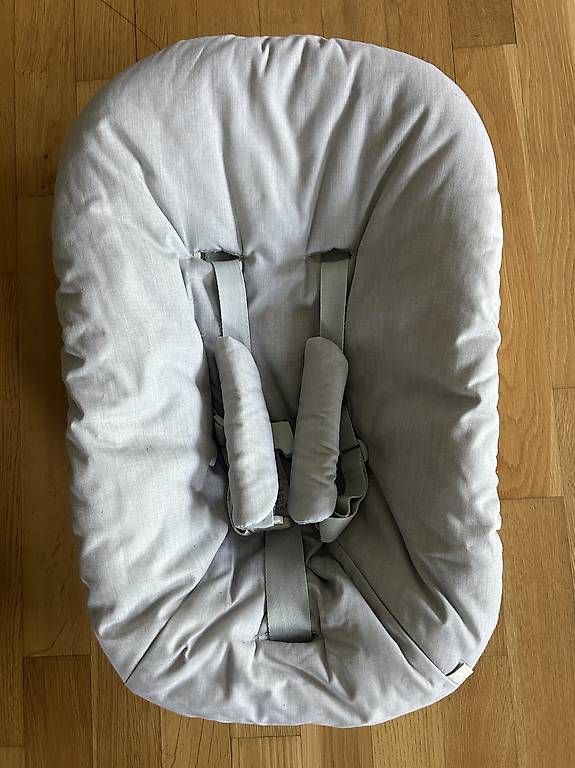 Seggioloni: Stokke Newborn Aufsatz – Usato da Kriens venduto da lora.venetz