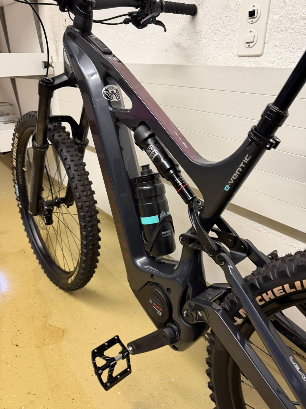 Bianchi Velos: Bianchi e-Vertic FX-Type PRO Carbon  Neuwertig nur 20km, L – Gebraucht aus Hausen am Albis von fed_ksv5 2