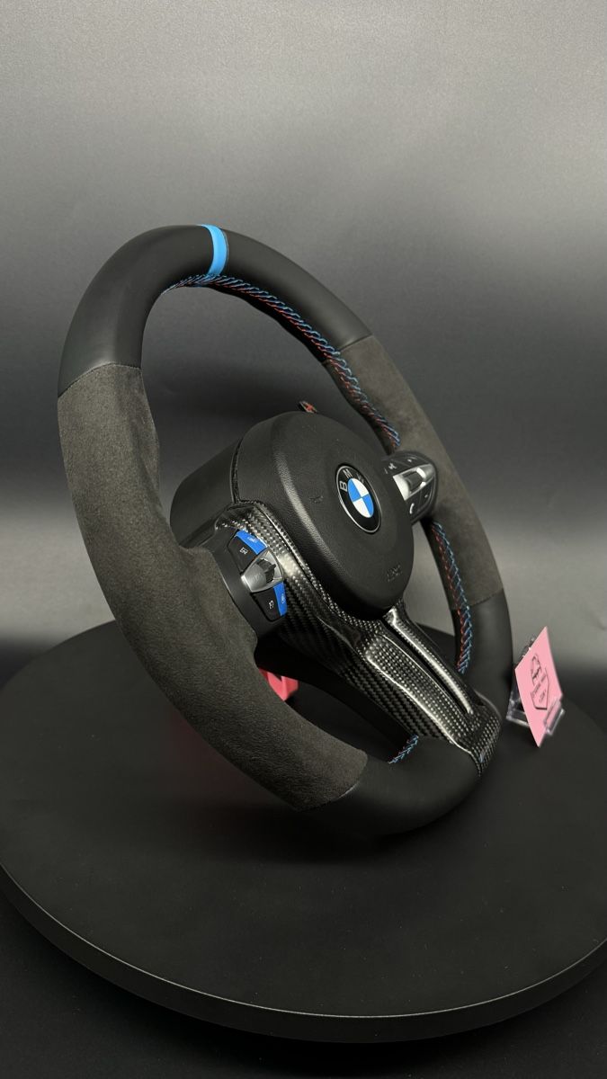 BMW Alle Autoersatzteile: BMW MPERFORMANCE Leder/Carbon/Alcantara **AUF LAGER** – Neu und originalverpackt aus Oensingen von custom_lenkraeder 1