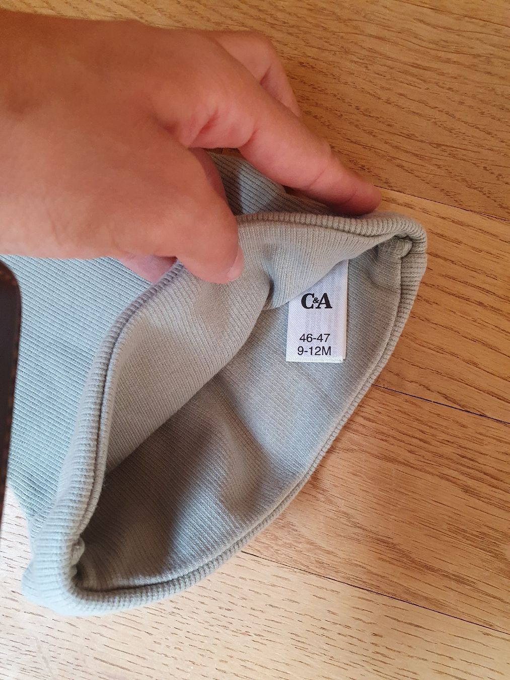 C&A Mützen & Schals: Baby Beanie light grey – Gebraucht aus Sirnach von eftix 1