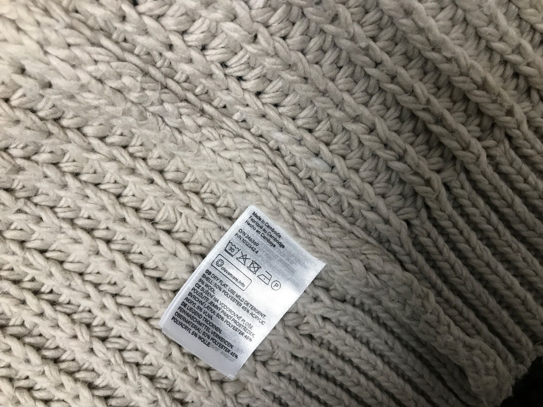 H&M Giacche: Schöne Strickjacke Gr S mit Bindegürtel – Usato da St. Margrethen SG venduto da kellenbh 1
