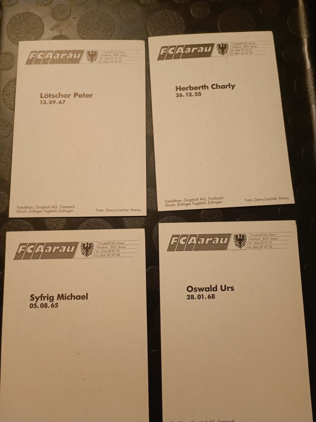 Autografi: FC Aarau - 4x handsignierte alte  Karte - Set 2 – Usato da Menziken venduto da Artographs 1