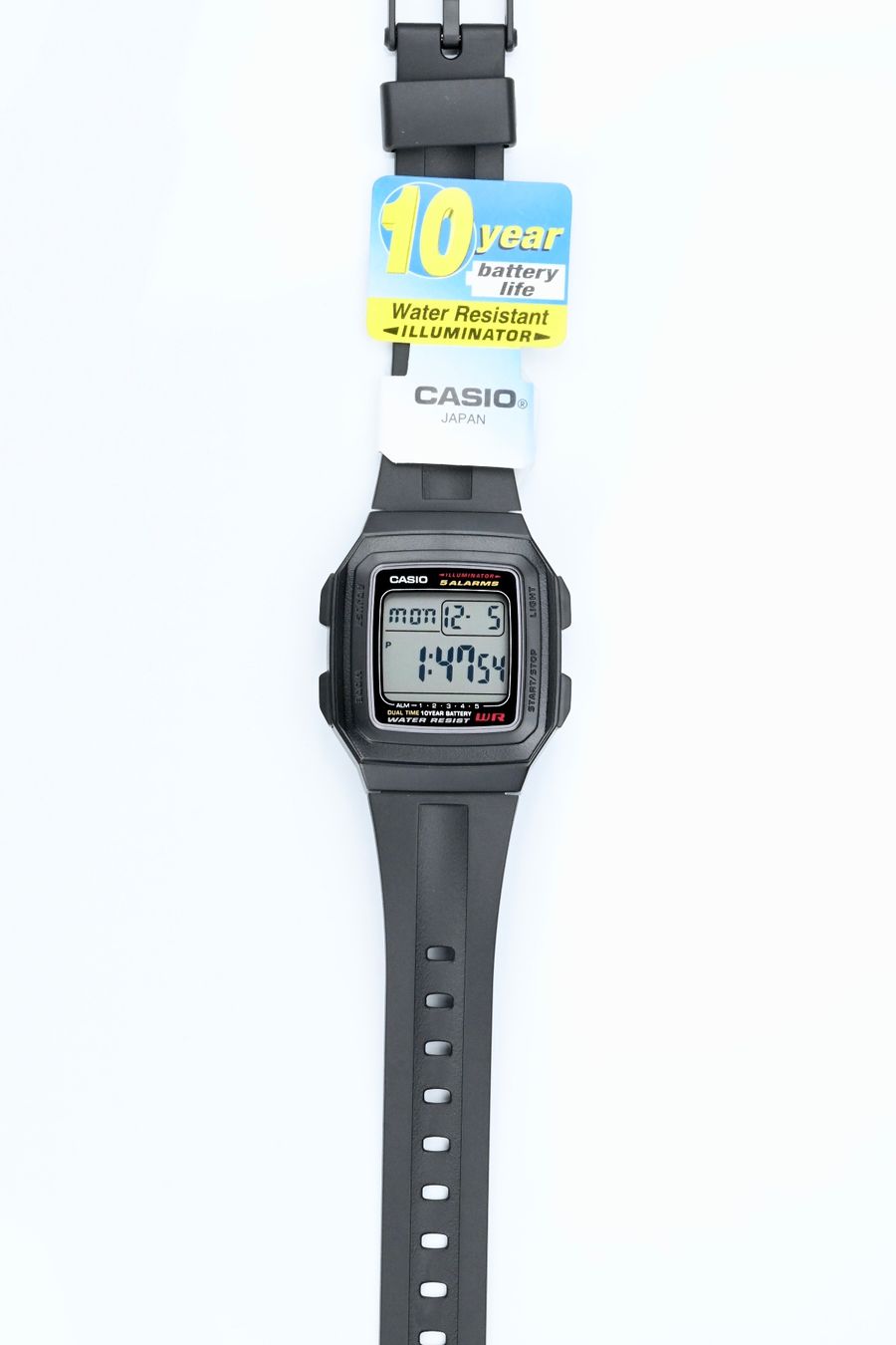 Casio Orologi: Casio 5 Alarms ref. F-201WA-1 – Nuovo (secondo la descrizione) da Zug venduto da Avent0ri_by_Montauk 1
