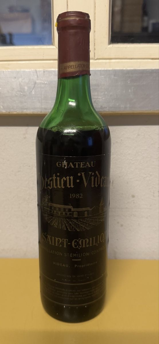 Château Margaux Vino: Chateau Destieu-Videau 1982  – Usato da Schlieren venduto da Freundlich02