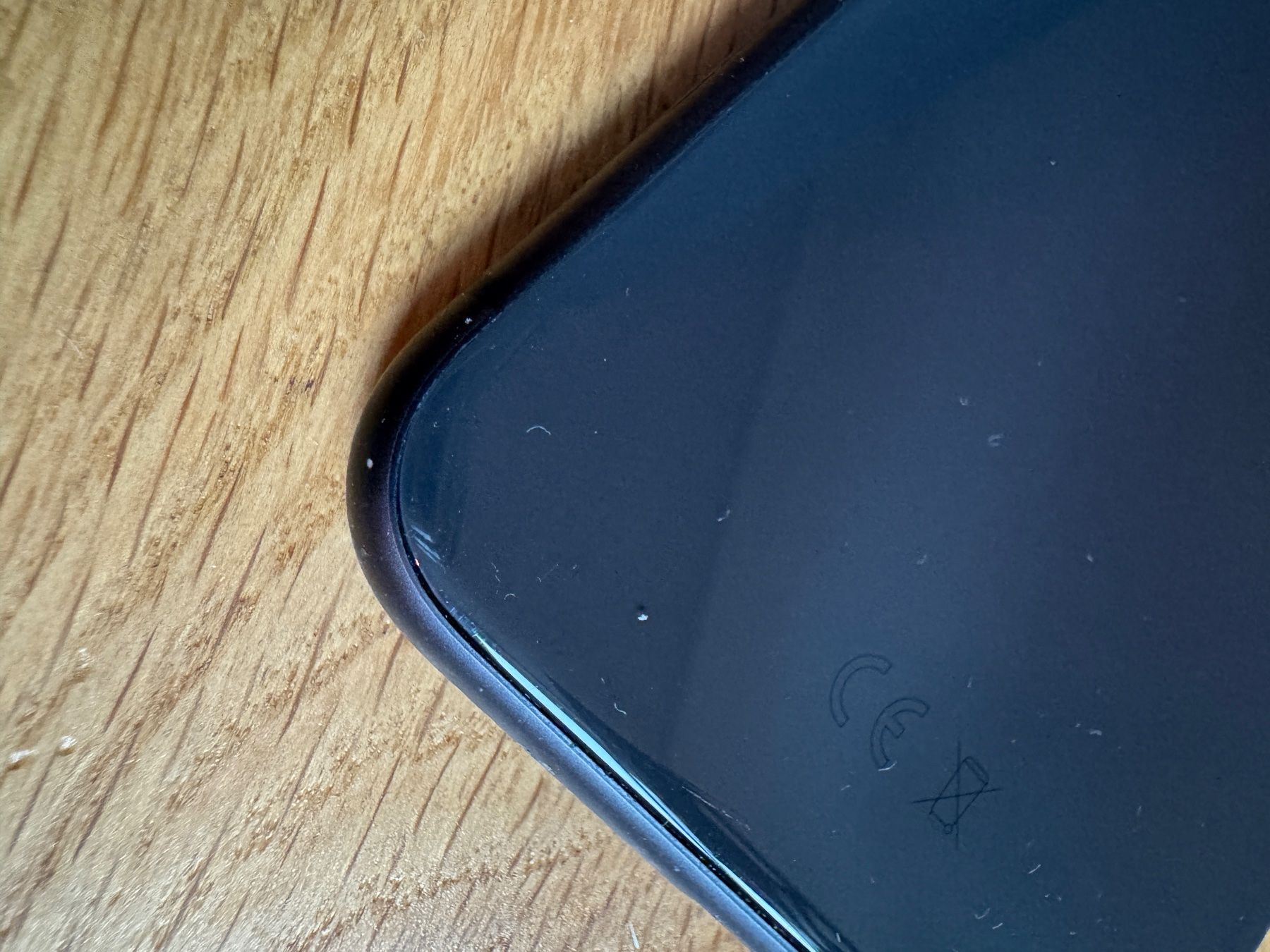 Telefoni cellulari / Smartphones: Apple iPhone 11 64 GB Schwarz – Usato da Bözberg venduto da eli_rz6q 6