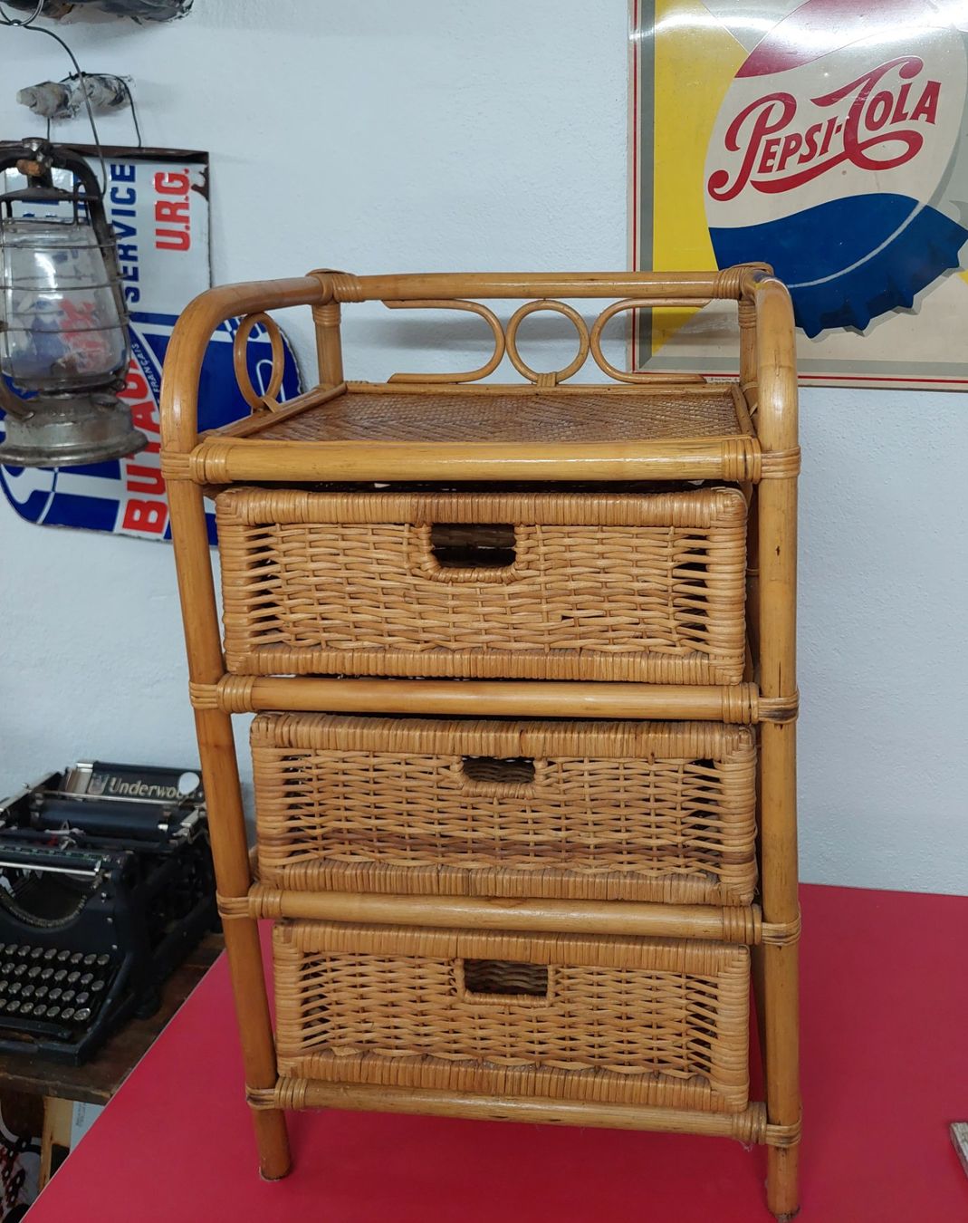 Regale: Vintage Designklassiker Rattanmöbel – Gebraucht aus Siblingen von rantiques 1