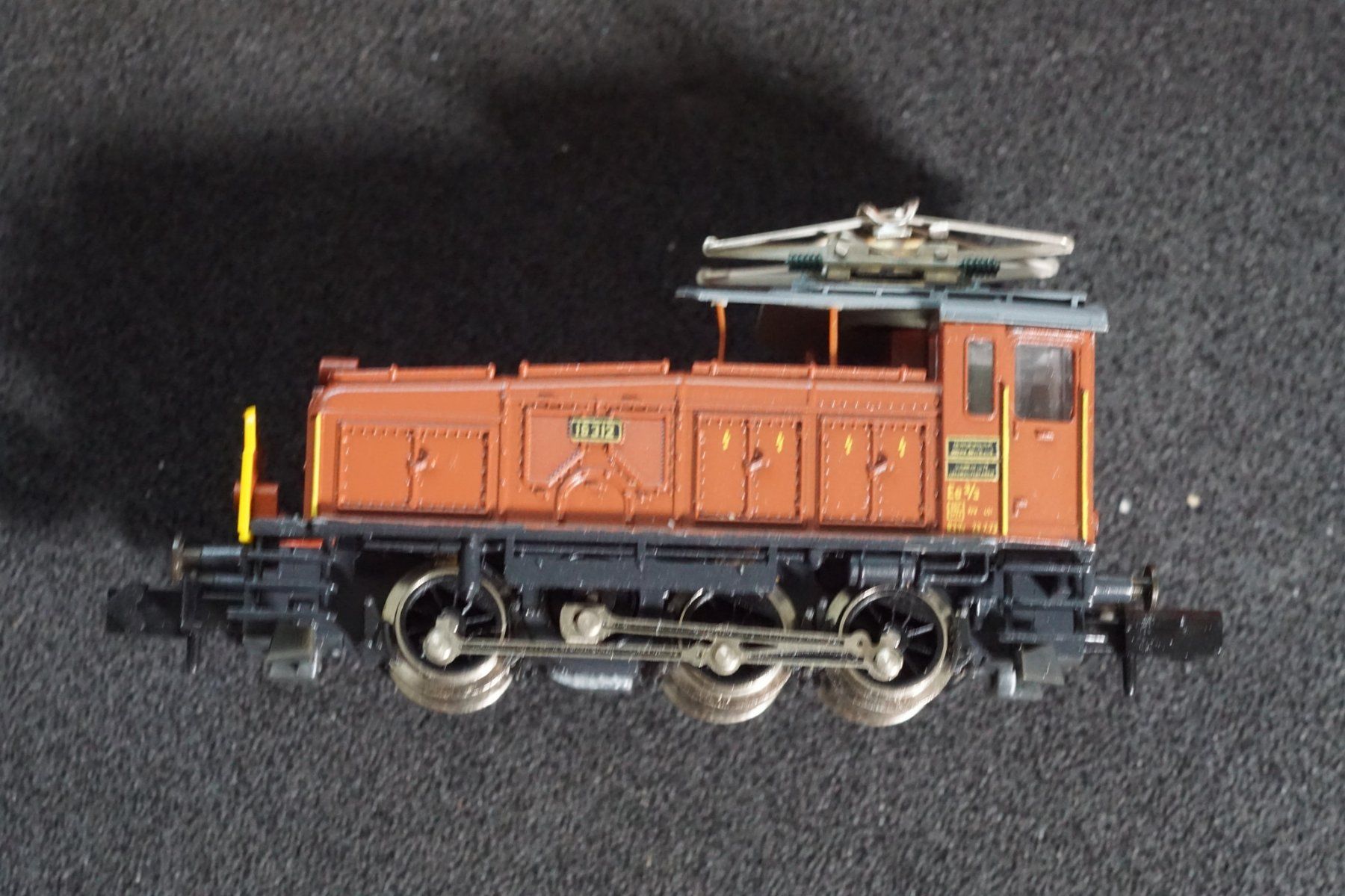 Arnold Modellini di ferrovie: ARNOLD Rangierlok Ee 3/3 Halbschuh SBB Spur N – Usato da Gränichen venduto da iknow 4