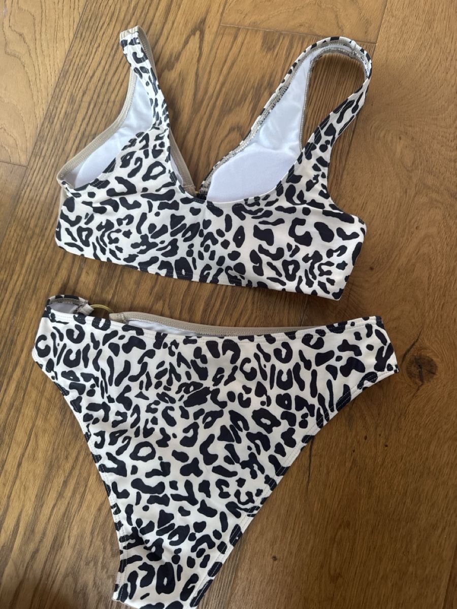 Costumi da bagno & Bikini: Bikini Grösse 34 neu und ungetragen – Nuovo (secondo la descrizione) da Kyburg-Buchegg venduto da sab_8ffp 1