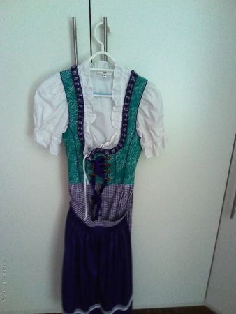Dirndl Kleid grün violett mit Bluse guter Zustand