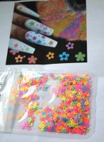 Nail Nageldesign Flower Power Nägel pink 70er Blumen Punkte
