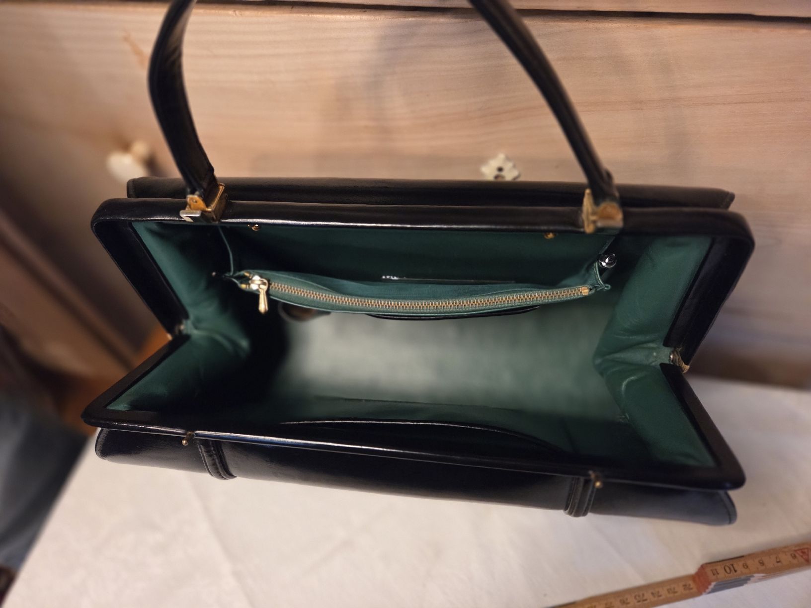 Borse da donna: Elegante Vintage Handtasche, schwarz – Usato da Muotathal venduto da sch_h6cz 1