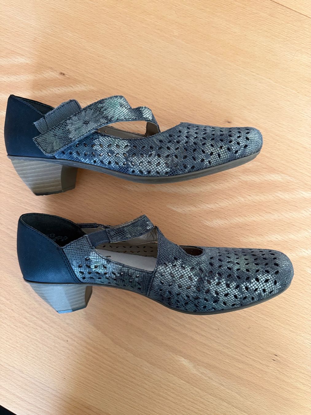 Rieker Damenschuhe: Rieker Sommerschuhe, Grösse 39 – Gebraucht aus Zürich von Kileop 1
