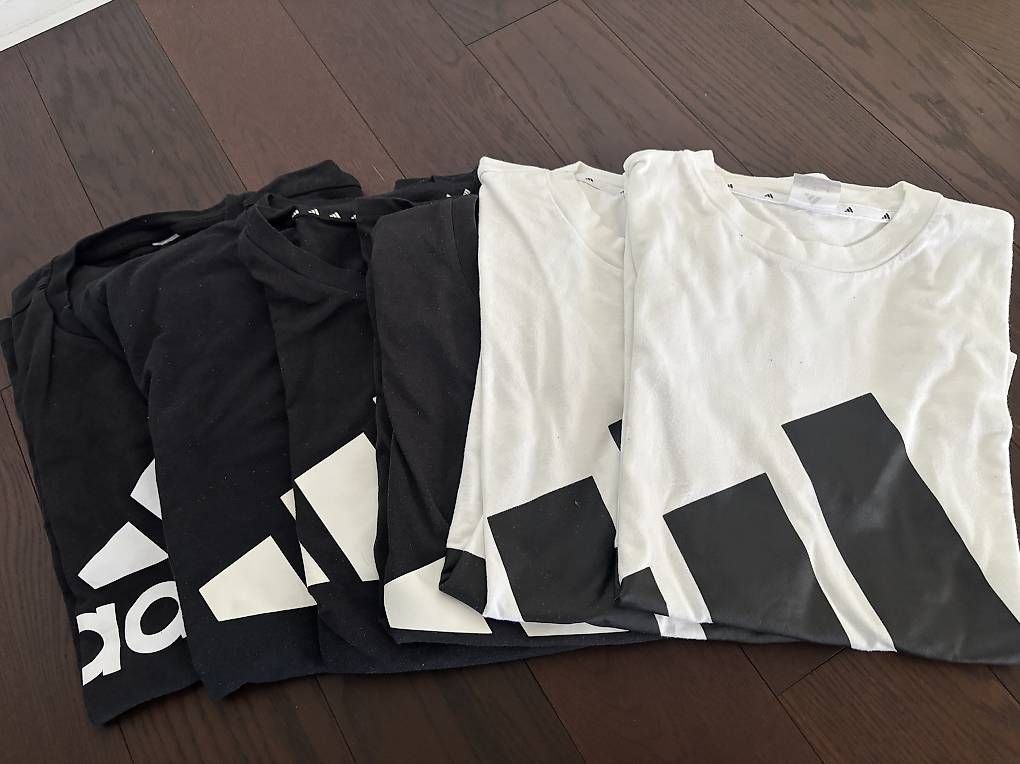 T-shirt: Adidas T-Shirts – Usato da Kriens venduto da Migele01