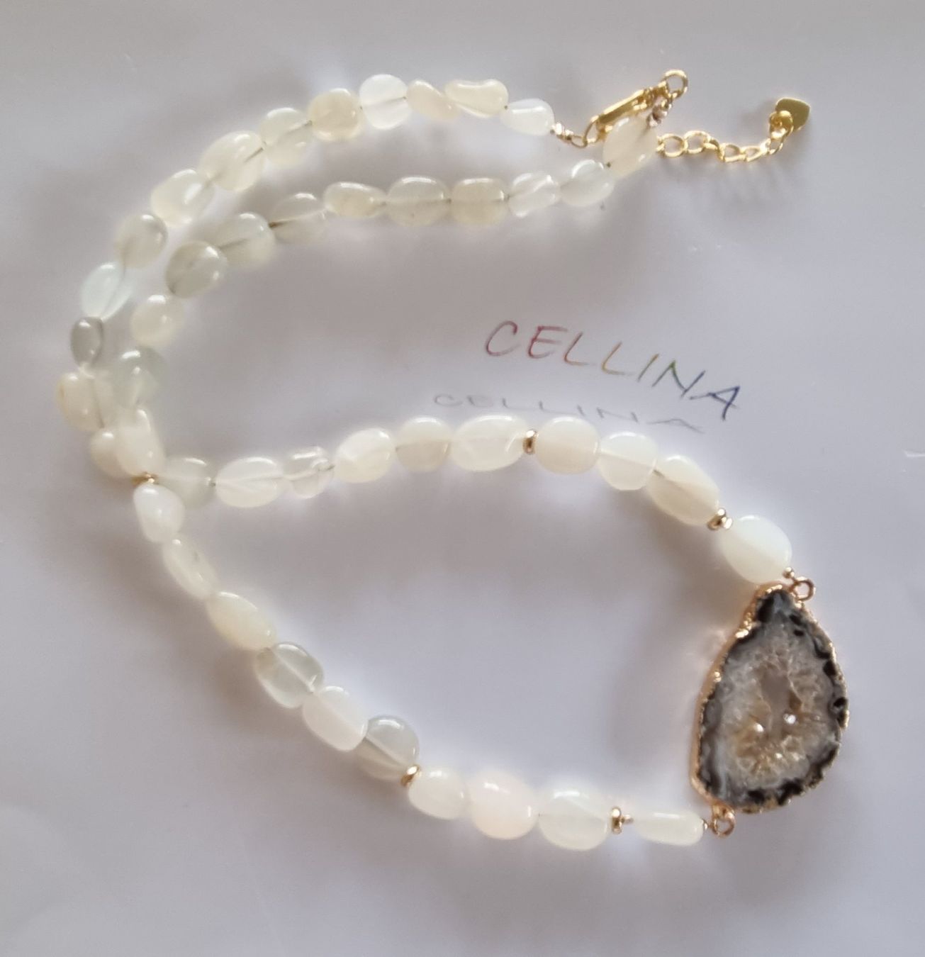 Catenine: Selenit Halskette mit Achat Druse 351 – Nuovo e nell'imballaggio originale da Luzern venduto da Cellina1 2