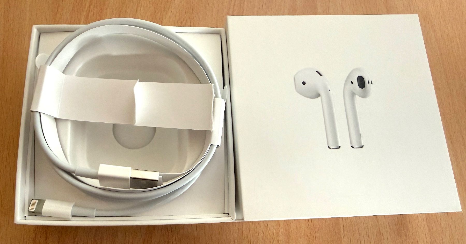 Apple Cavi: Câble iPhone-iPad-iPod Lightning Apple - NEU – Nuovo e nell'imballaggio originale da Veyrier venduto da Szurkemaci