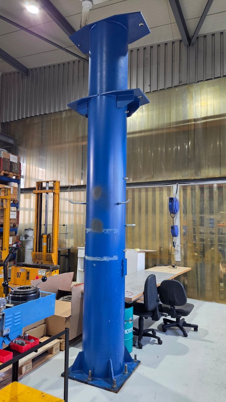 Gru: Säule zu Schwenkkran – Usato da Inwil venduto da schacher-hydraulik