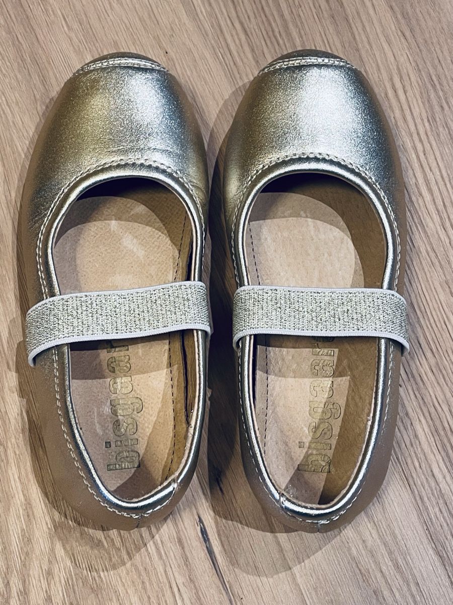 Bisgaard Scarpe per ragazze: Bisgaard Leder Hausschuhe  Gr. 29, top Zustand!!! – Usato da Trüllikon venduto da 3PFA