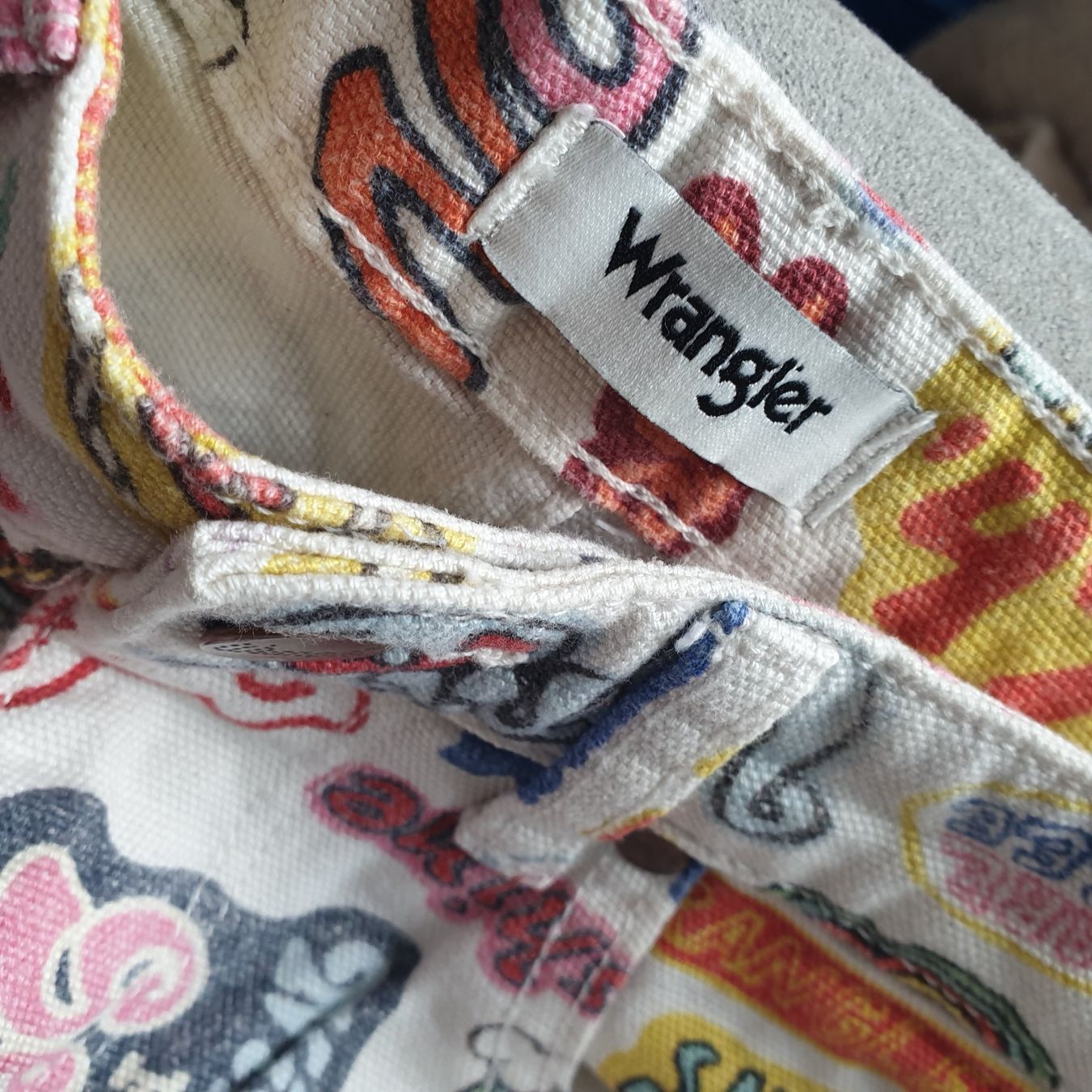 Wrangler Jeans: Wrangler, raffinierte Jeans 28/30 – Gebraucht aus Frenkendorf von Chrigeli01 3