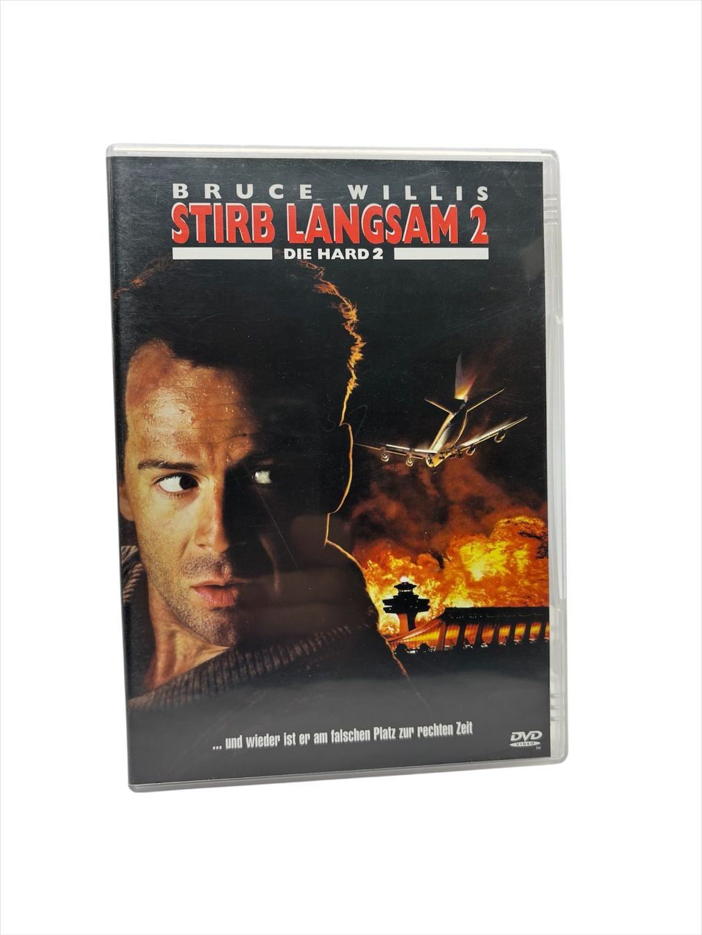 Tutti i DVDs: STIRB LANGSAM 2 - DIE HARD 2 - BRUCE WILLIS – Usato da Rickenbach SO venduto da steinerhome