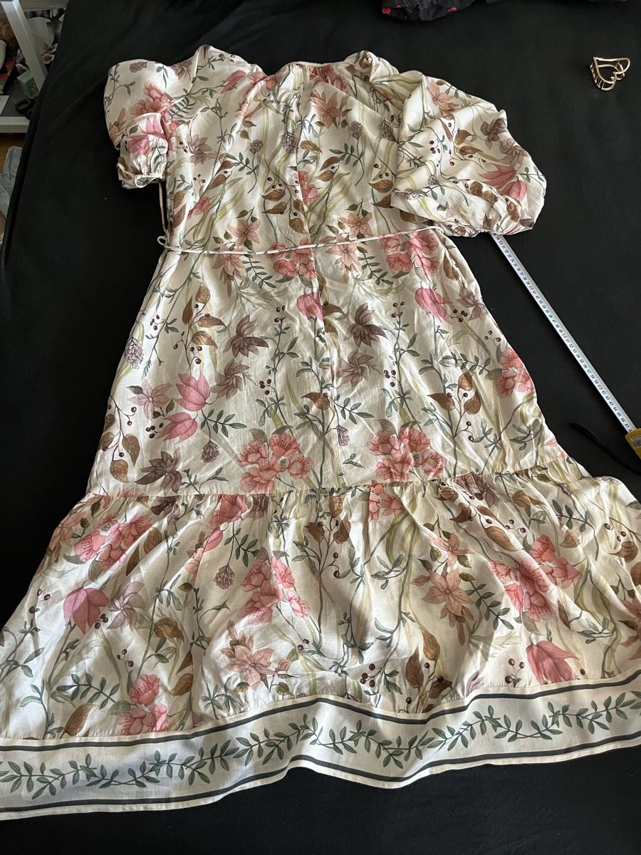 H&M Kleider: Maxi Kleid – Neu (gemäss Beschreibung) aus Olten von sae_82z2 7