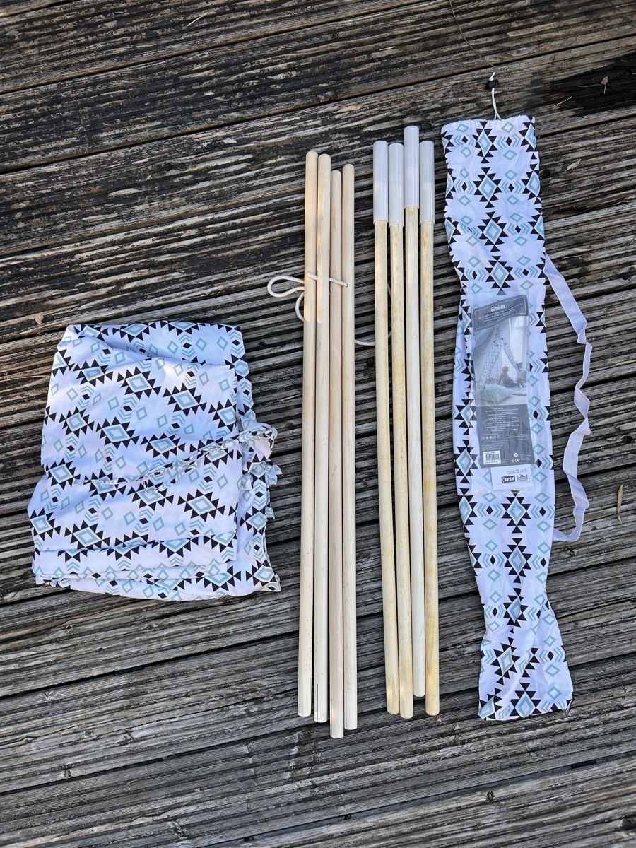 Autres lits & meubles pour enfants: Kinderspielzelt Tipi mit Muster – D'occasion à Rüti ZH par Helen_333 1