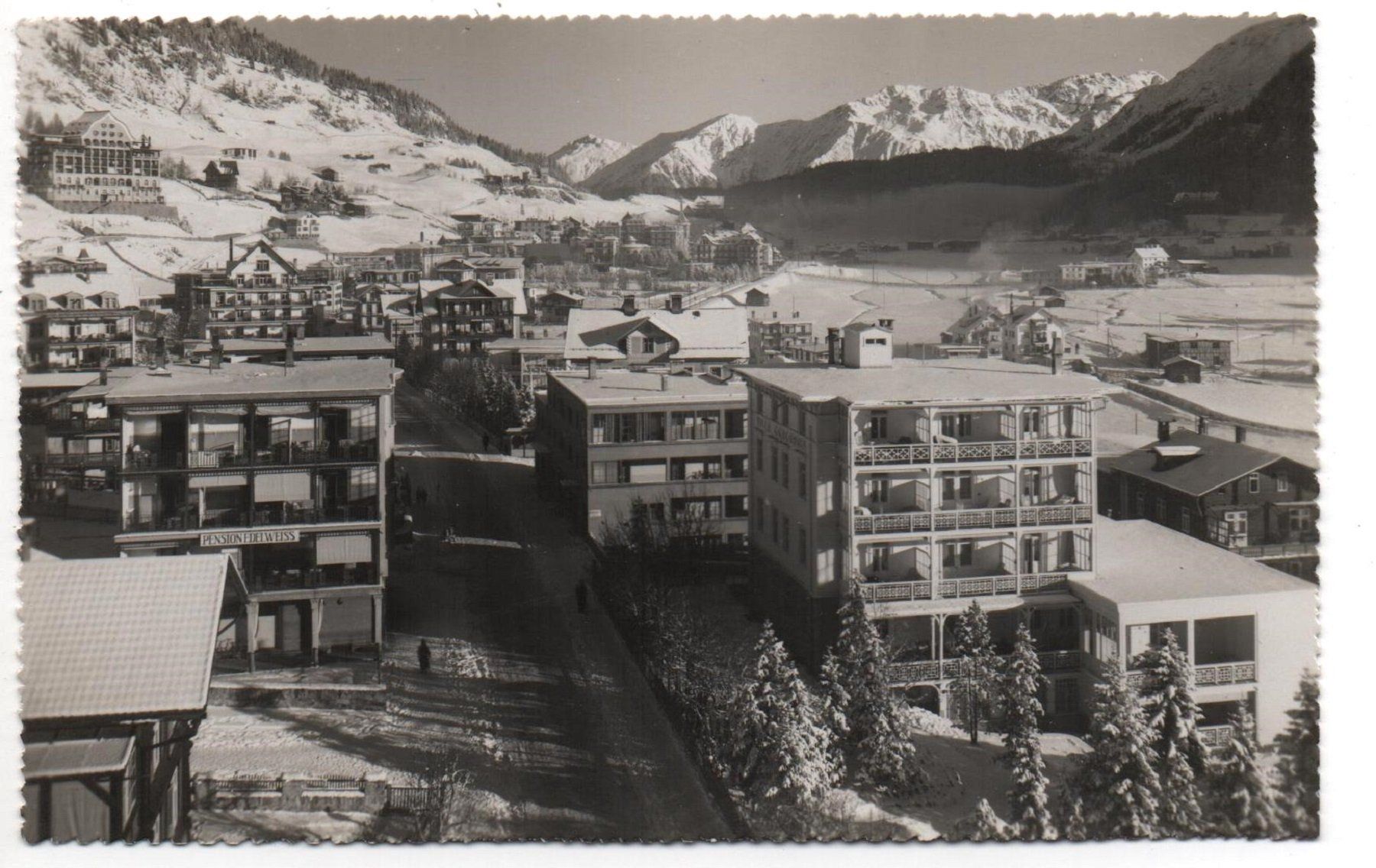 Cartoline postali: DAVOS-DORF mit Pension Edelweiss – Nuovo (secondo la descrizione) da Jona venduto da philajona