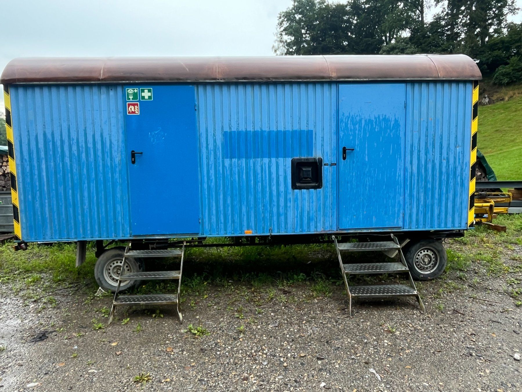 Rimorchi: Bauwagen blau – Usato da Untereggen venduto da Gust67 1