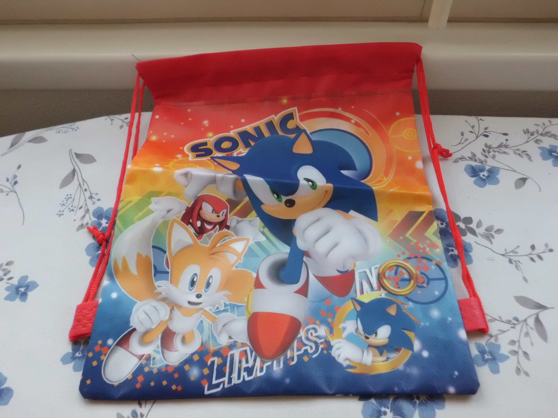 Sacs & sacs à dos: SONIC GESCHENKTÜTEN – Neuf avec emballage d'origine à Möhlin par Dominik69