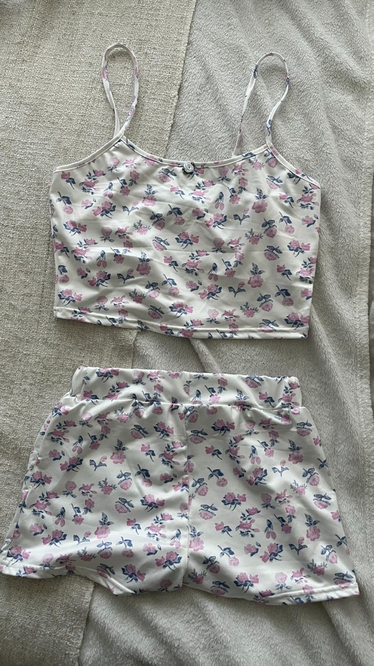 Negligees & Pigiami: Minetom Pyjama set mit Blumen – Nuovo (secondo la descrizione) da Lausen venduto da sim_hgp6