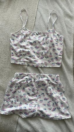Minetom Pyjama set mit Blumen