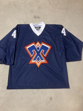 Eishockey Jersey Beccarelli #44, signiert, Grösse XL