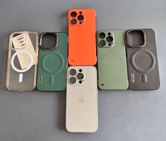 iPhone 15 Pro mit 256 GB in Natural Titanium - viel Zubehör