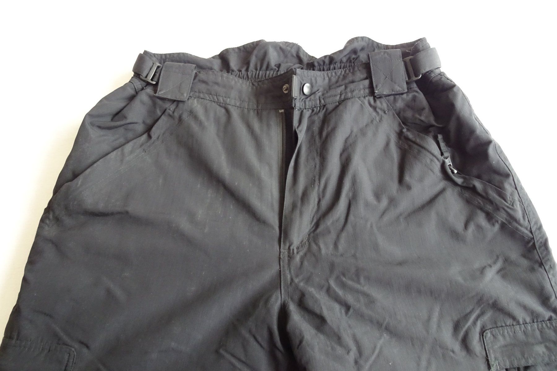 Pantalons: schwarze Skihose Extend Gr. M – D'occasion à Strengelbach par schmetterling20 1