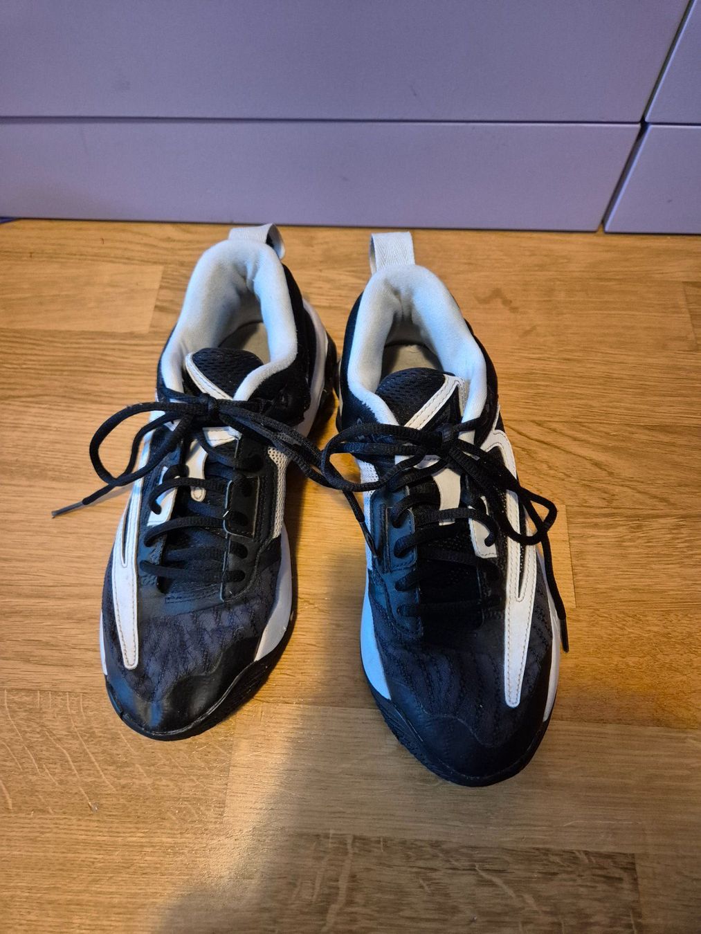 Nike Scarpe da uomo: Nike Sportschuhe Grösse 38 – Usato da Greifensee venduto da Misheru 1